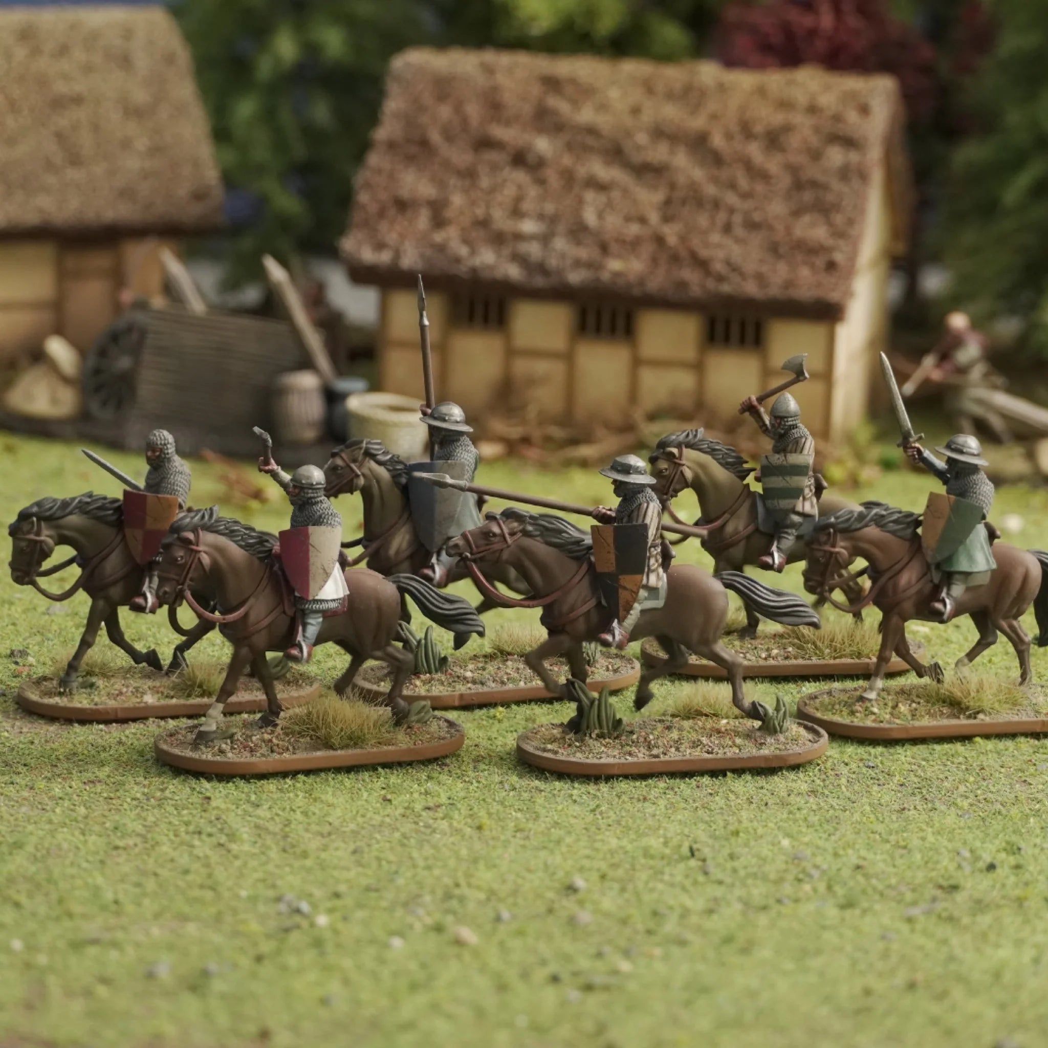 Mounted Serjeants (1150-1320) 28 mm Scale Model Plastic Figures Diorama