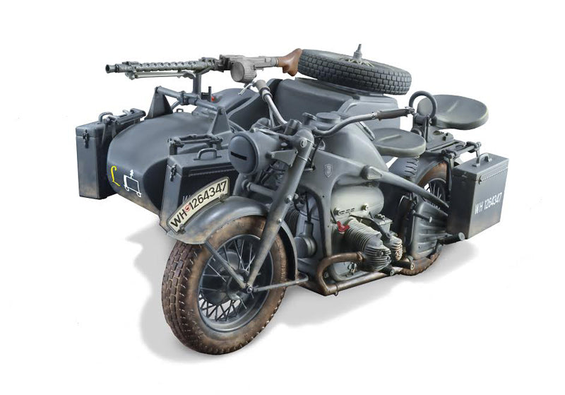 Zundapp KS 750 w/ Sidecar 1/9 Scale Plastic Model Kit Box Image