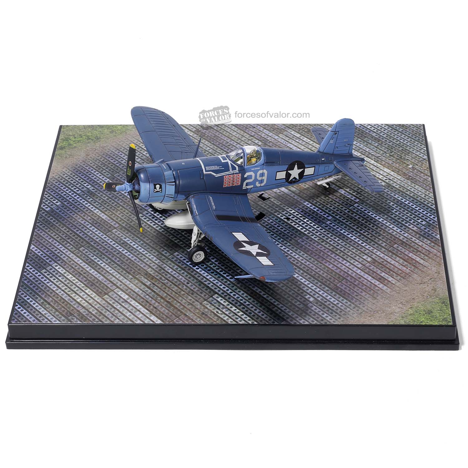 Vought F4U-1 Corsair VF-17 “Jolly Rogers” USN 1944, 1:72 Scale Model