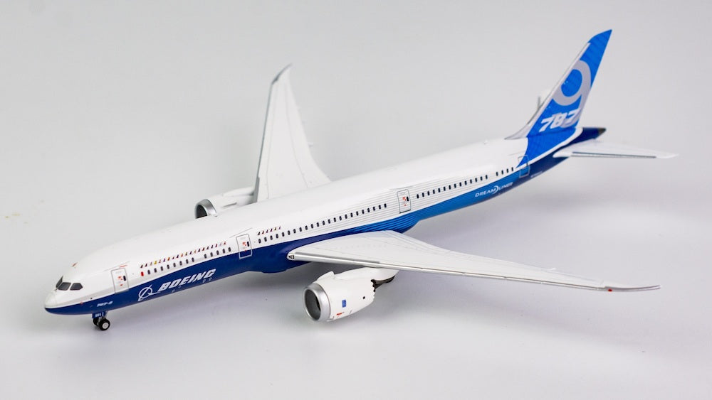 Boeing B787-9 Dreamliner Boeing House Colors (N789EX) 1:400 Scale Model