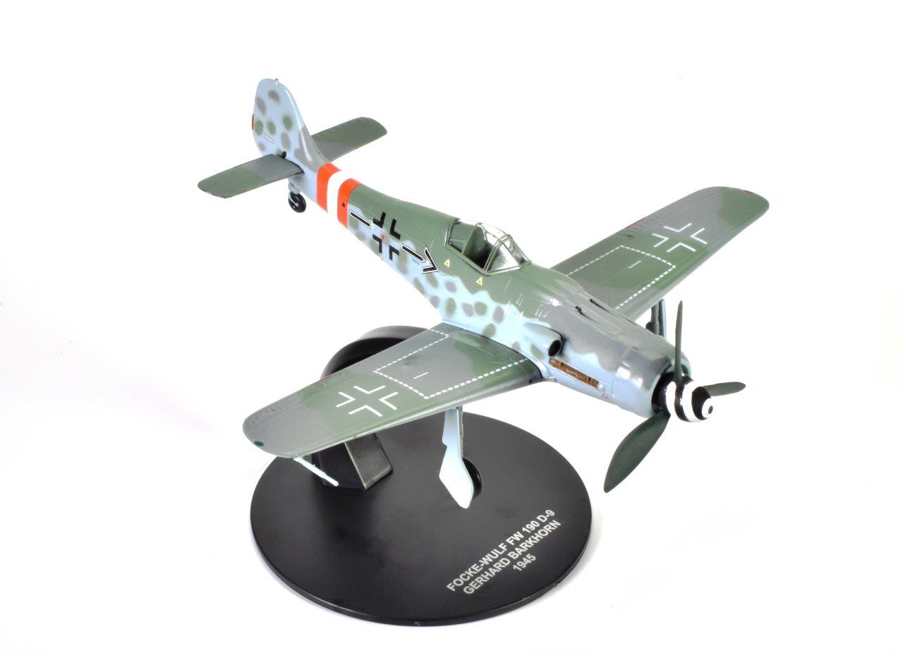 Focke-Wulf Fw 190D-9 Gerhard Barkhorn 1945,1:72 Scale Model By Atlas Editions Right Front View