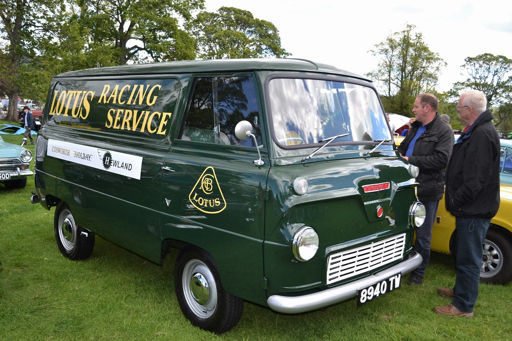 Ford Thames 400E Van – Lotus Racing