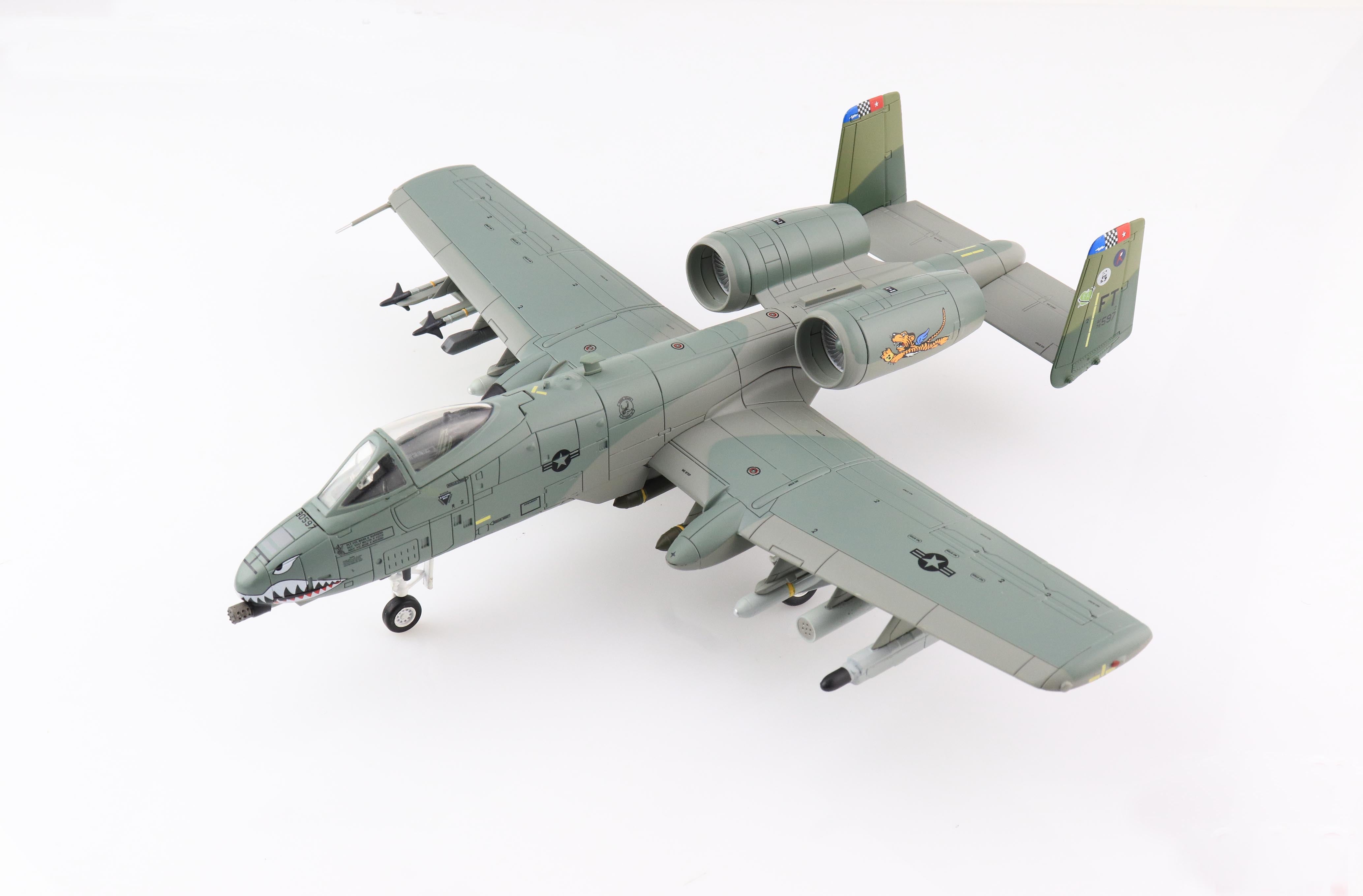 Fairchild Republic A-10C Thunderbolt II 75th FS “Tiger Sharks” 2017, 1:72 Scale Diecast Model