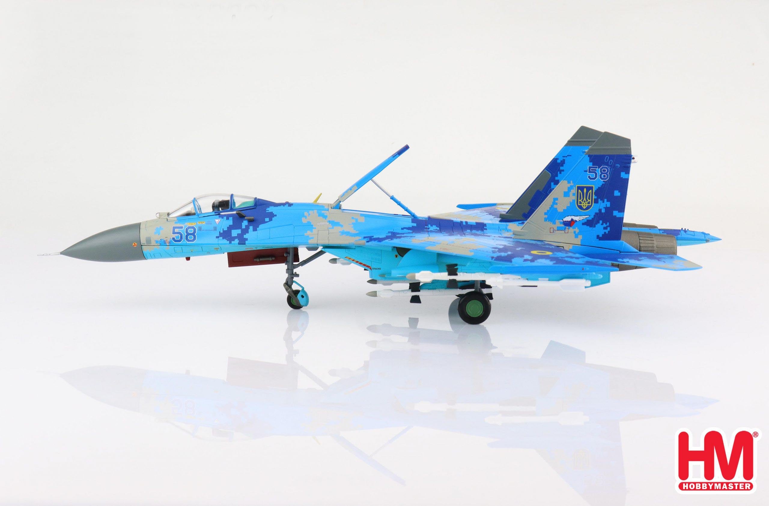Sukhoi Su-27 Flanker B, Blue 58, Ukrainian Air Force 2022, 1/72 Scale Diecast Model Left Side View
