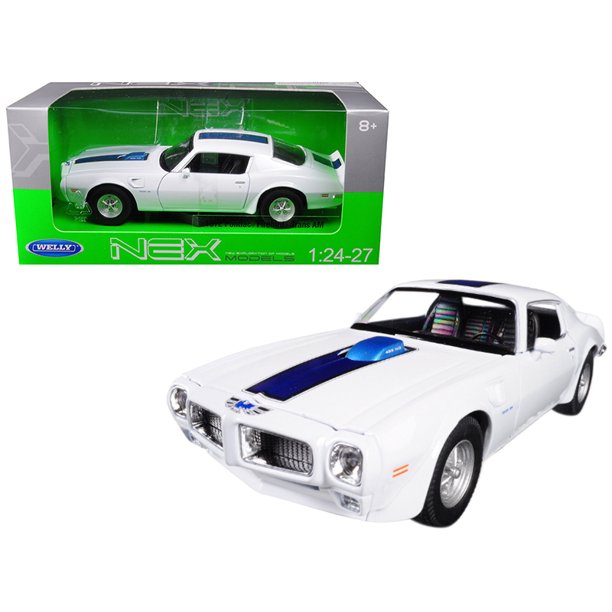 Pontiac Firebird Trans Am 1972 (White) 1:24-1:27 Scale Diecast Car