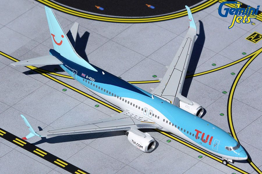 Boeing 737-800 TUI Airways (G-FDZU) 1:400 Scale Model