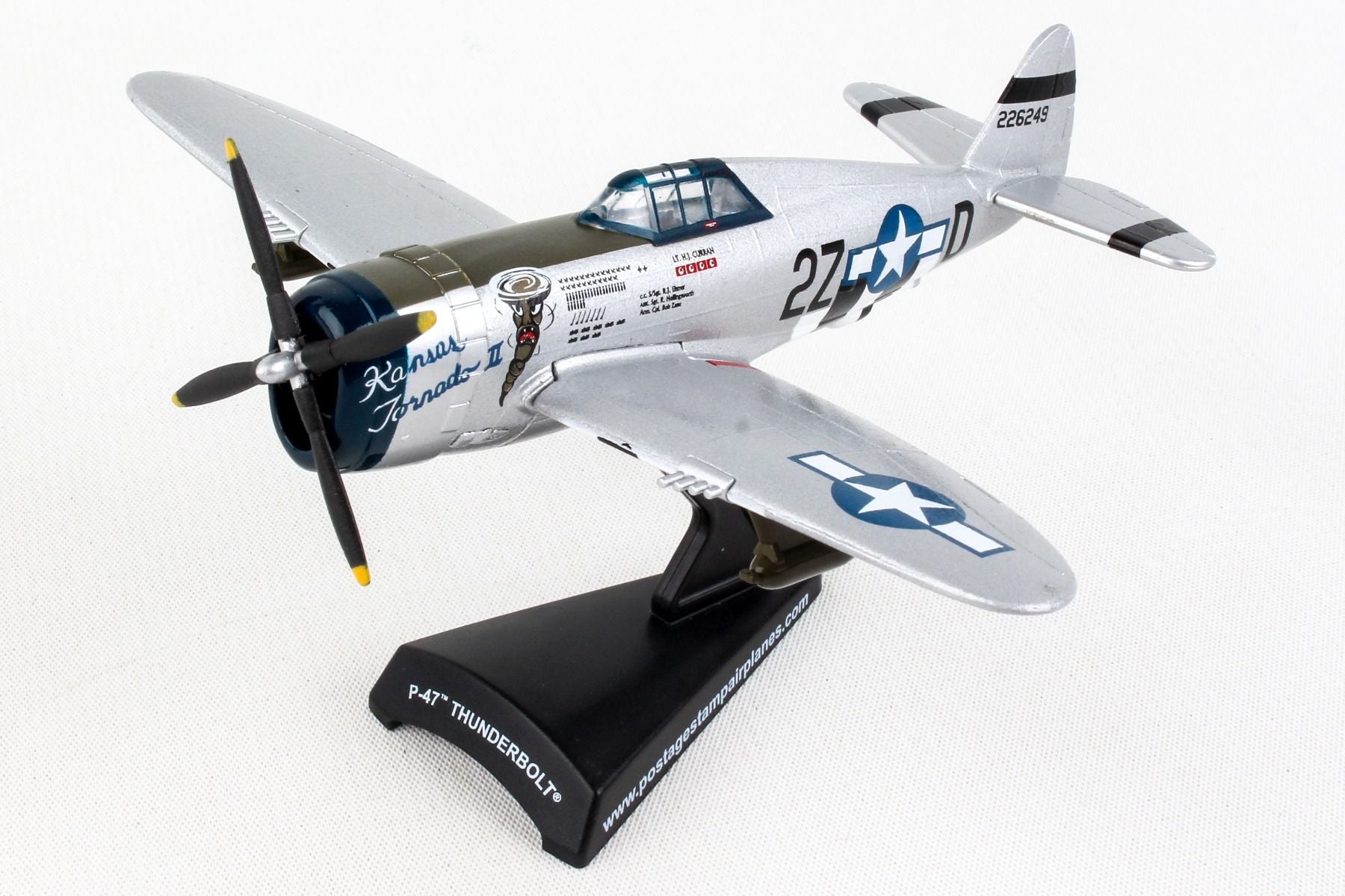 Republic P-47 Thunderbolt “Kansas Tornado II” 1/100 Scale Model