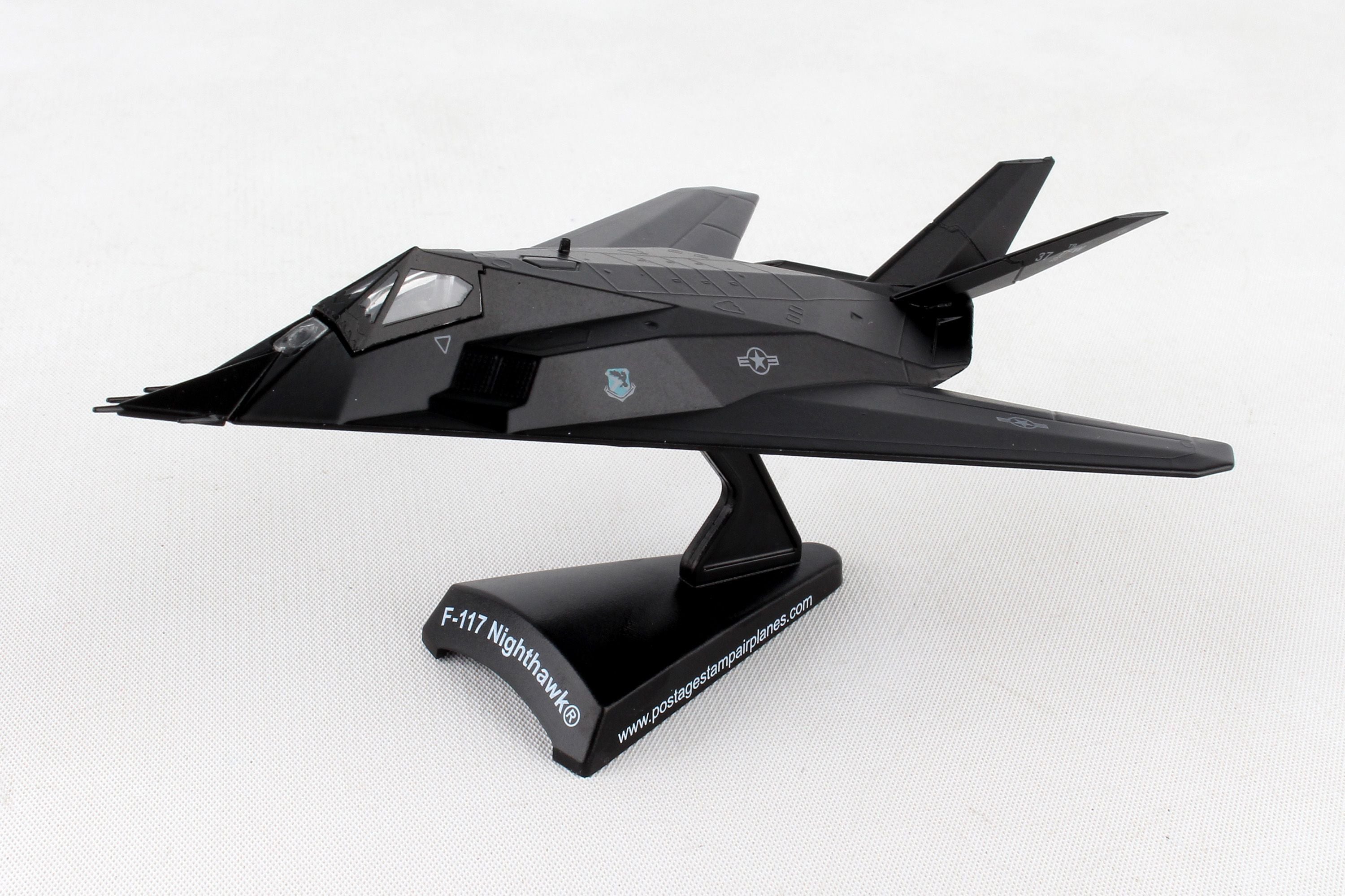 Lockheed Martin F-117 USAF Nighthawk 1/150 Scale Model
