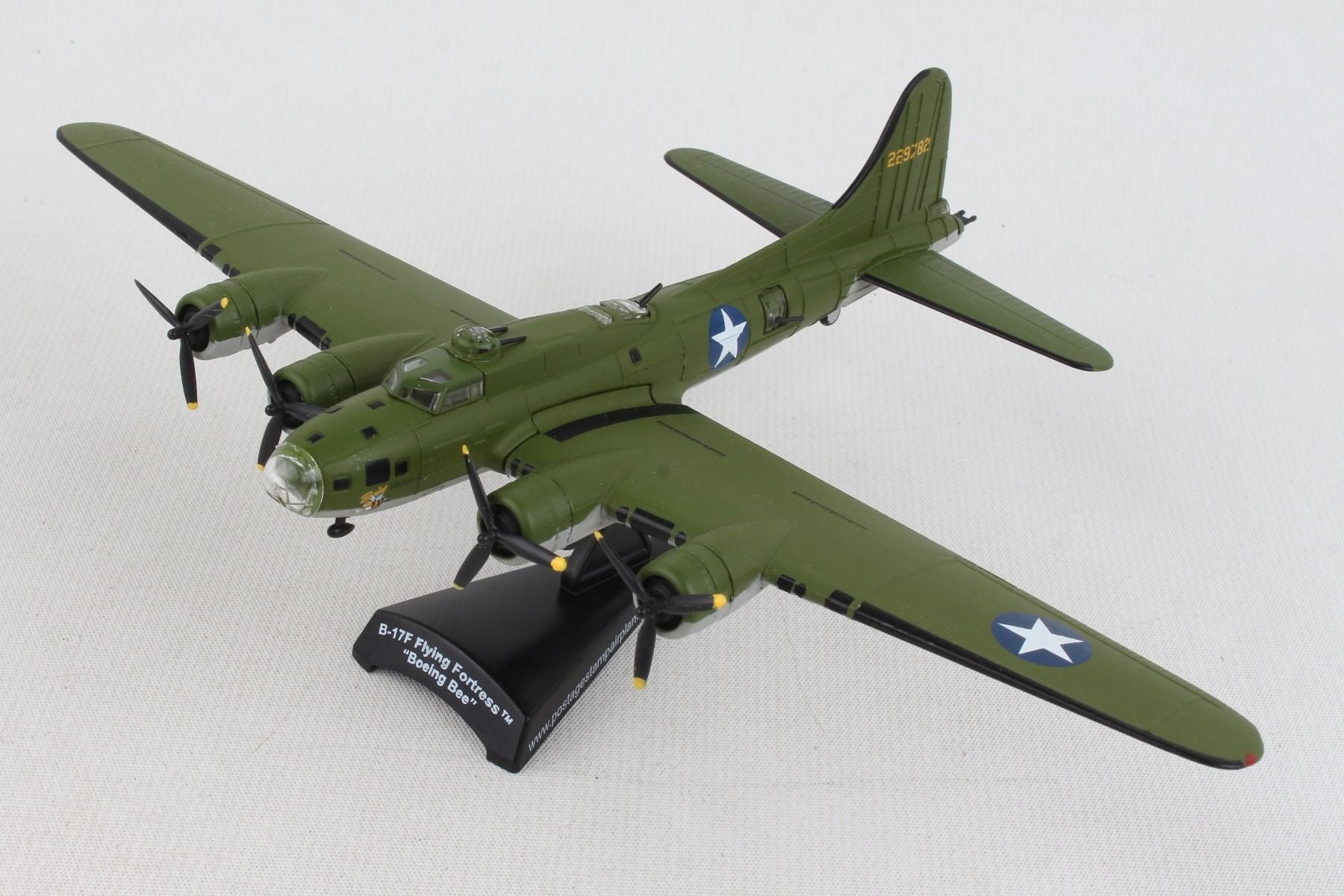 Boeing B-17F Flying Fortress “Boeing Bee” 1:155 Scale Diecast Model