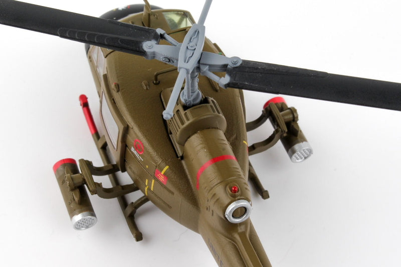 Bell UH-1C Iroquois “Huey” US Army 1”st Cavalry Division, 1:87 Scale Model Main Rotor Close Up