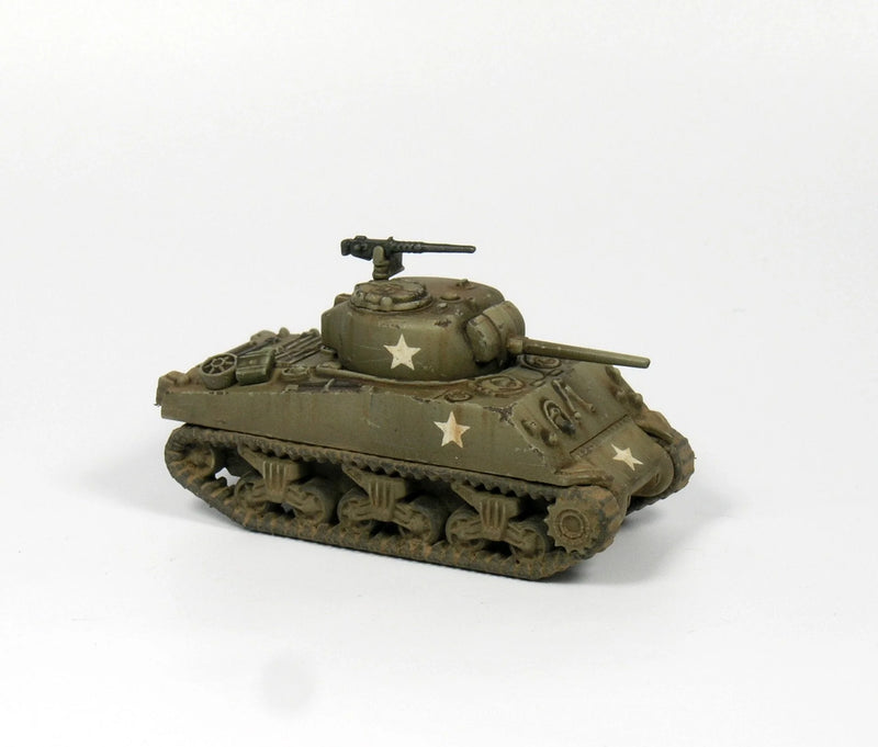 M4A3 Sherman 75mm Gun Medium Tank, 1:144 (12 mm) Scale Model Plastic Kit (Set of 6) Close Up