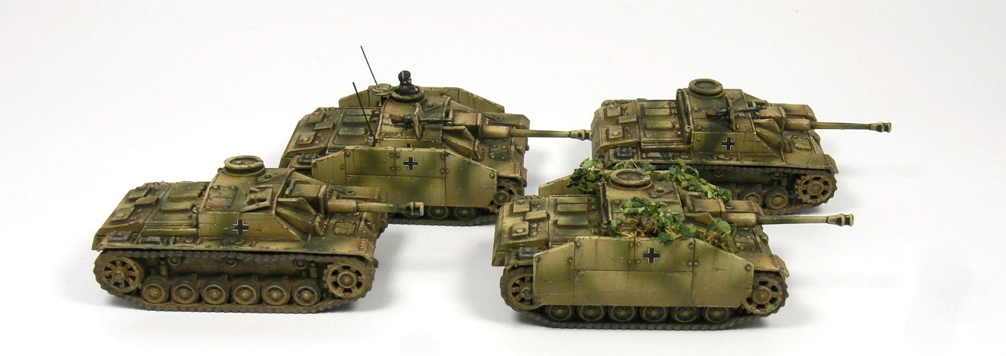 Sturmgeschütz III (StuG III) Ausf. G Assault Gun, 1:144 (12 mm) Scale Model Plastic Kit (Set of 6) Right Side Views