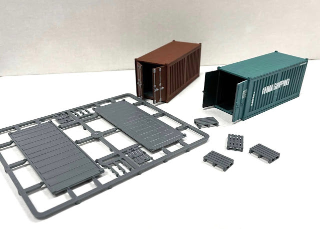 Shipping Container (20 ft) & 4 Pallets, 28mm Scale Scenery Contents