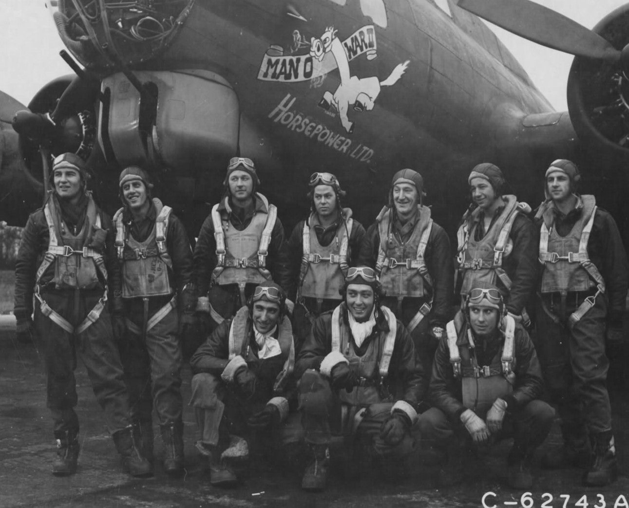 Boeing B-17G Flying Fortress “Man O’ War II” 322nd Bombardment Squadron Crew February 10th 1944