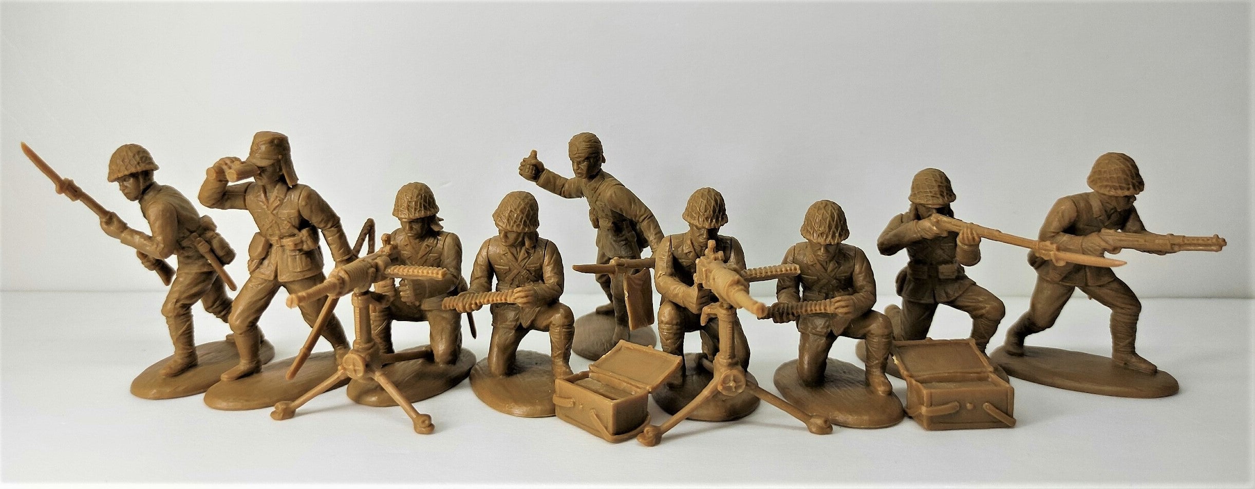 World War II Pacific War Japanese Machine Gun Section, 54 mm (1/32) Scale Plastic Figures