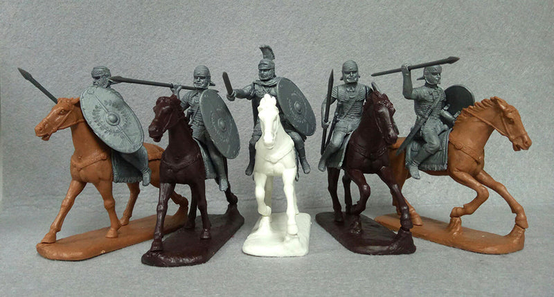 Early Imperial Roman Mounted Auxiliaries, 60 mm (1/30) Scale Plastic Figures