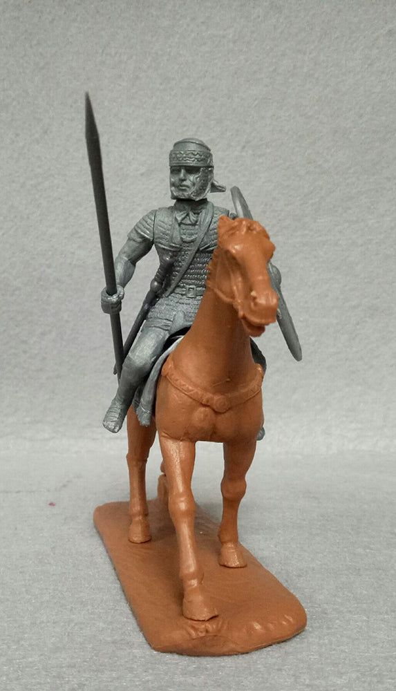 Early Imperial Roman Mounted Auxiliaries, 60 mm (1/30) Scale Plastic Figures Spearman Front View