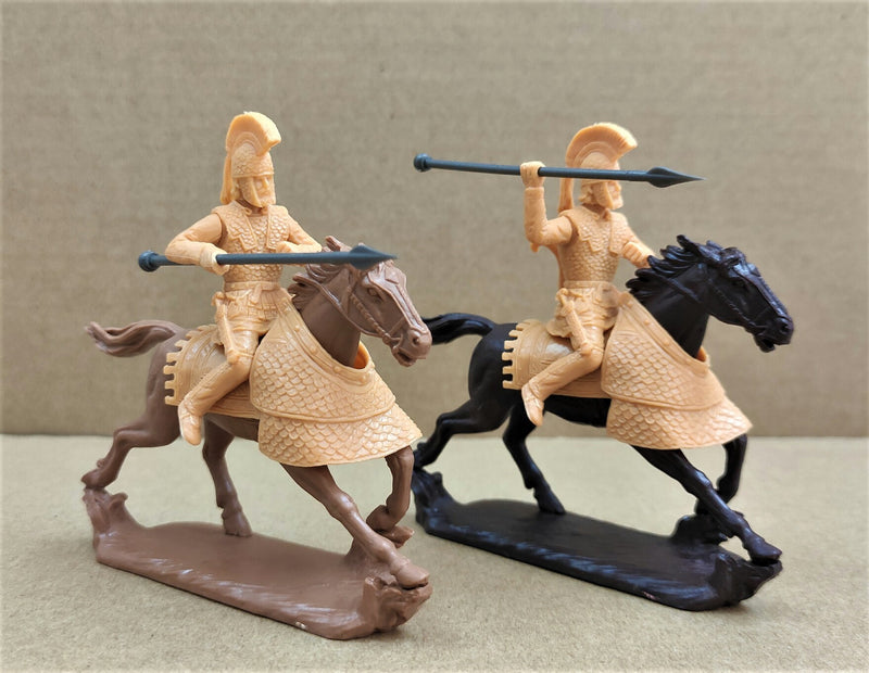 Classical Persian Satrap Guard Cavalry (Phrygian), 60 mm (1/30) Scale Plastic Figures Close Up