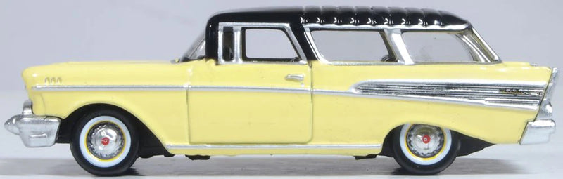 Chevrolet Nomad 1957 – Colonial Cream / Onyx Black 1:87 Scale Diecast Model Left Side View