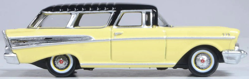 Chevrolet Nomad 1957 – Colonial Cream / Onyx Black 1:87 Scale Diecast Model Right Side View