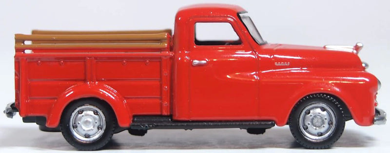 Dodge B-1B Pickup 1948 (Red) 1:87 Scale Diecast Model Right Side View