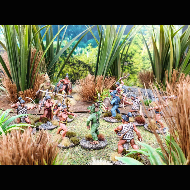 Aztec Warriors 28 mm Scale Model Plastic Figures Jungle Battle Scene