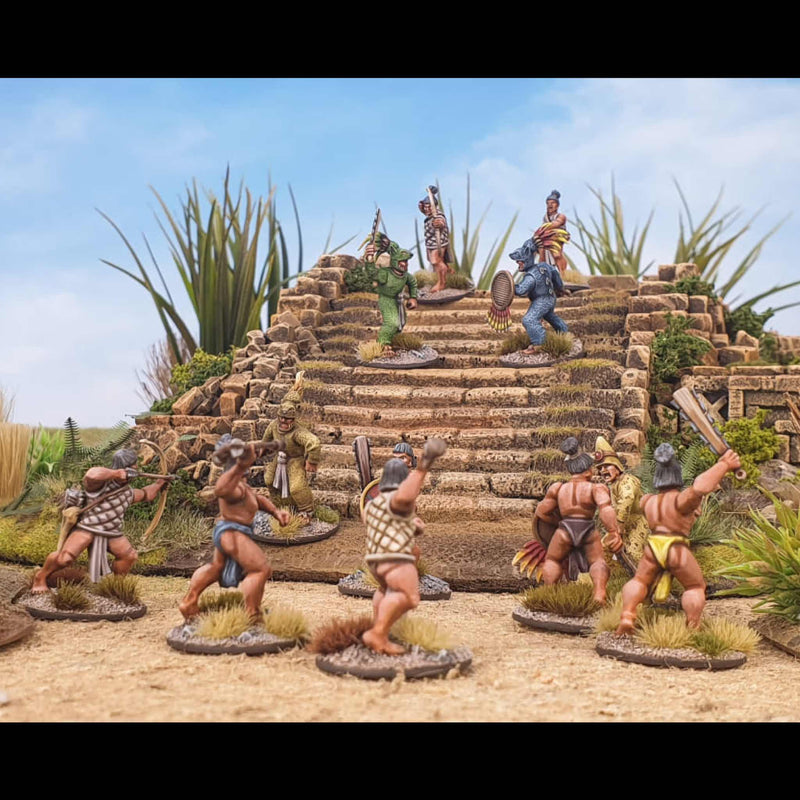 Aztec Warriors 28 mm Scale Model Plastic Figures Attacking Diorama