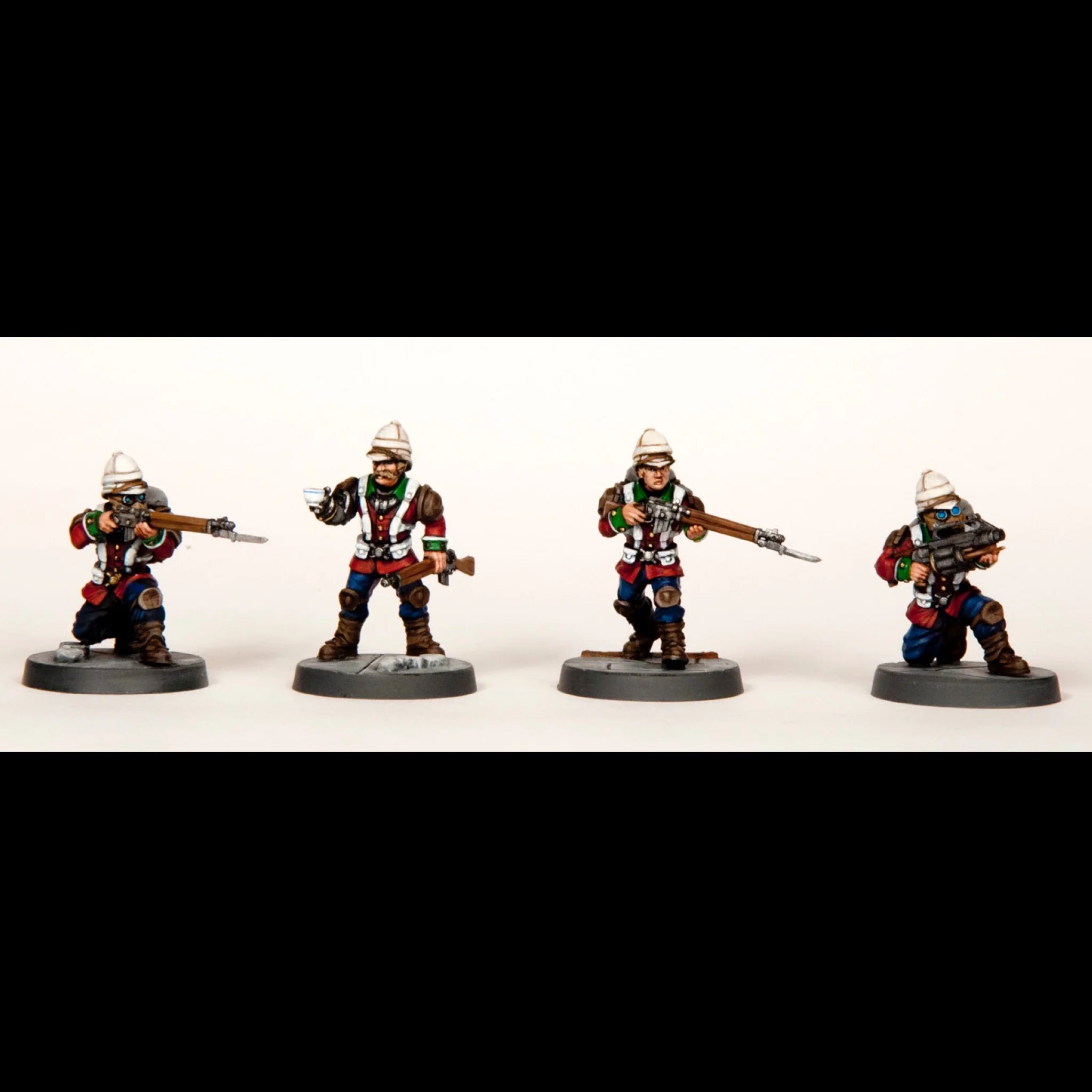 Bulldogs, 28 mm Scale Model Plastic Figures Close Up #2