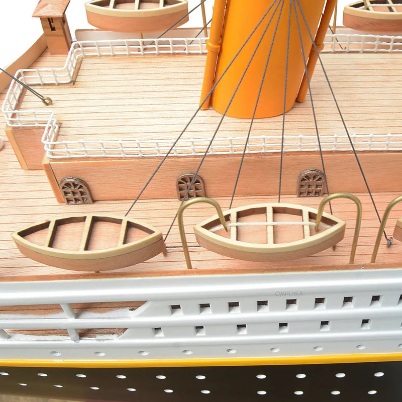 RMS Titanic (Extra Large) Wooden Scale Model Life Raft Detail