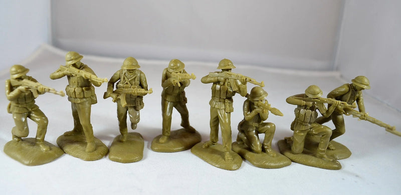 Vietnam War North Vietnamese Army Infantry, 1/32 (54 mm) Scale Plastic Figures Front View