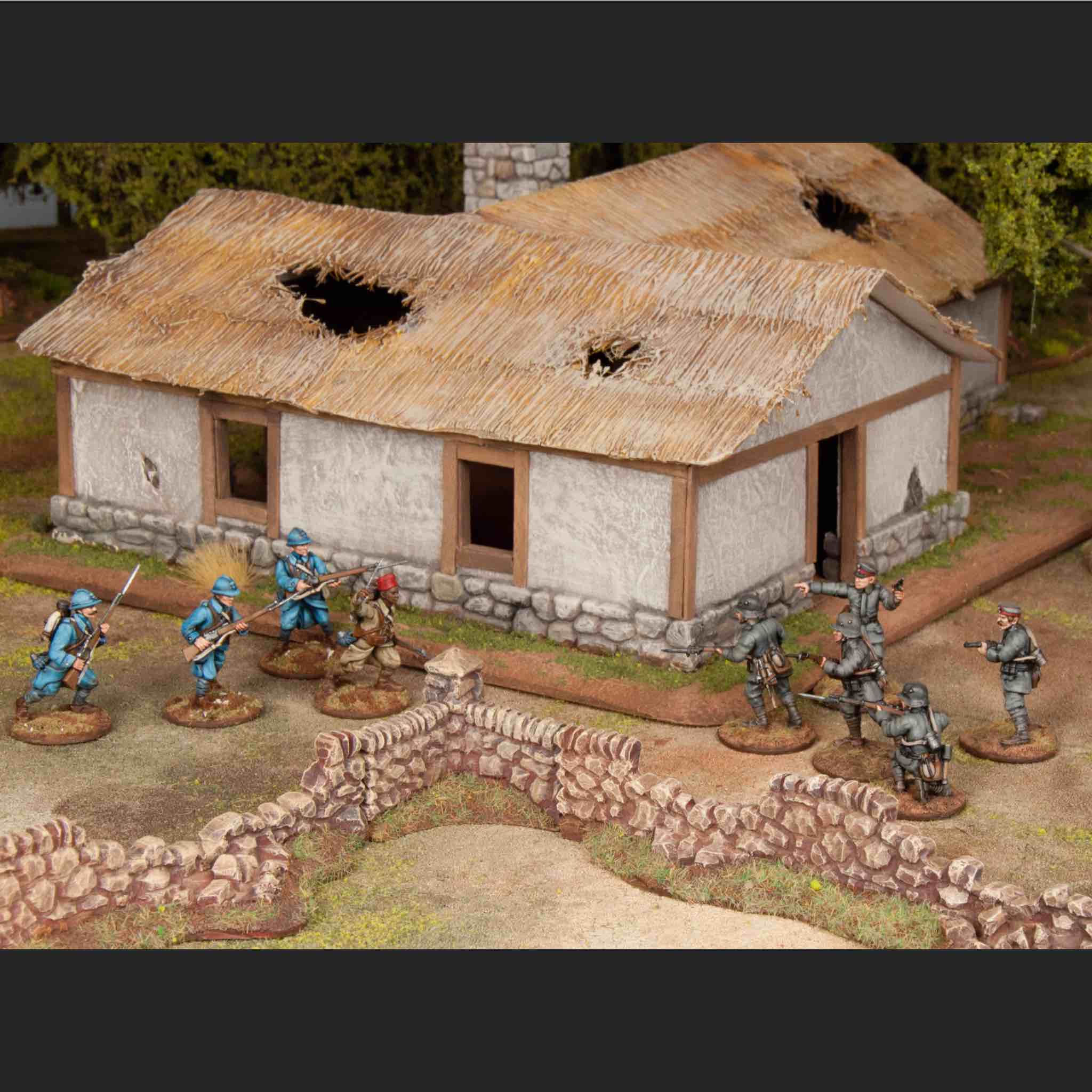 French Infantry (1916-1940), 28 mm Scale Model Plastic Figures Diorama