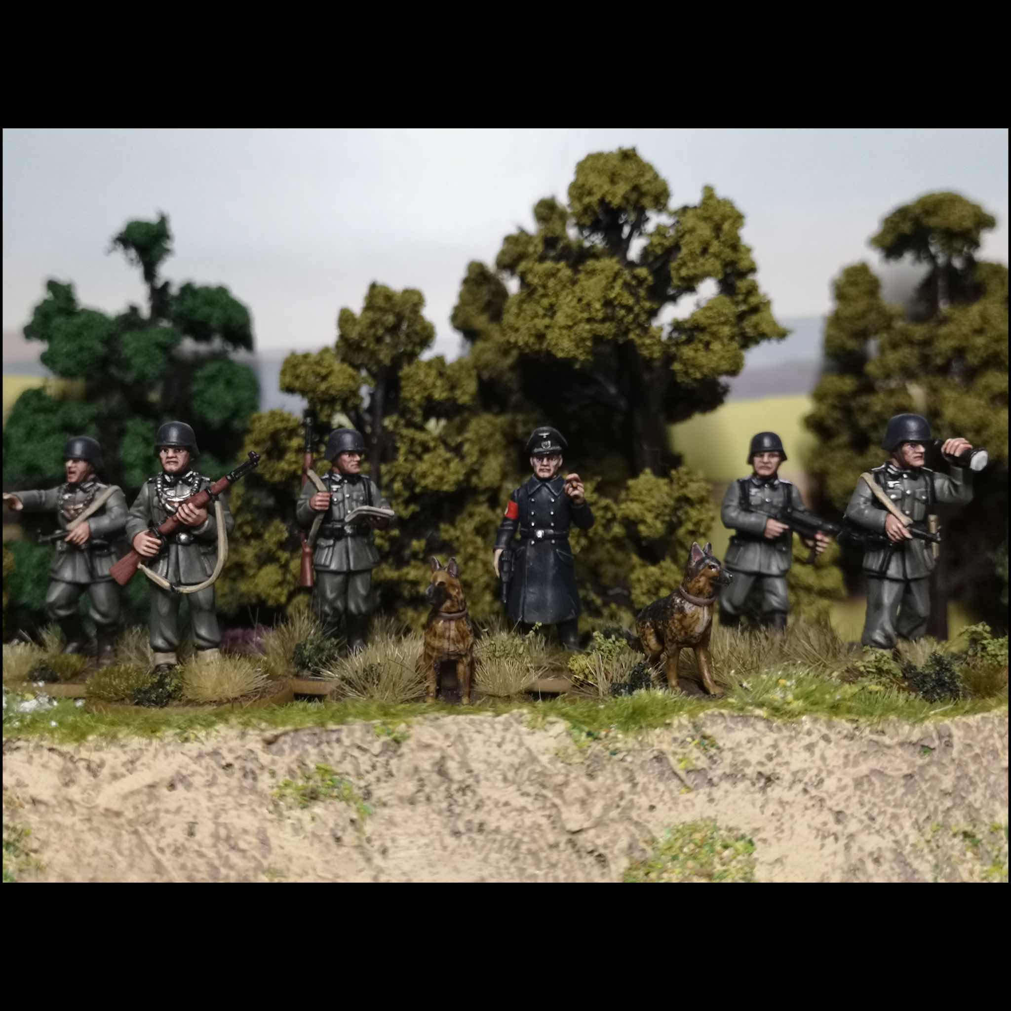 German Sentries, 28 mm Scale Model Plastic Figures On Patrol Diorama