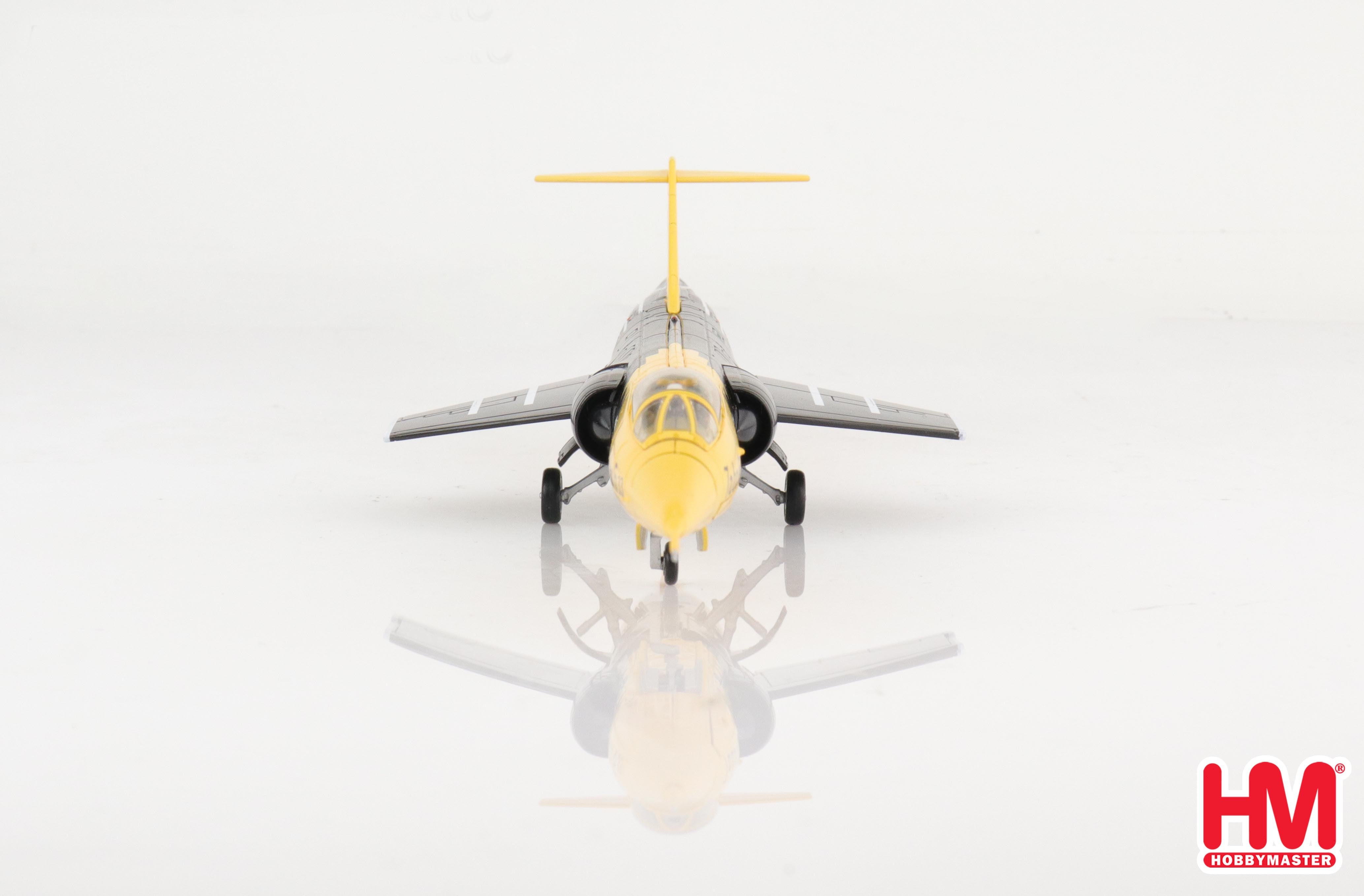 Lockheed F-104G Starfighter 22+67 JaboG 33, Luftwaffe 1985, 1:72 Scale Diecast Model Front View