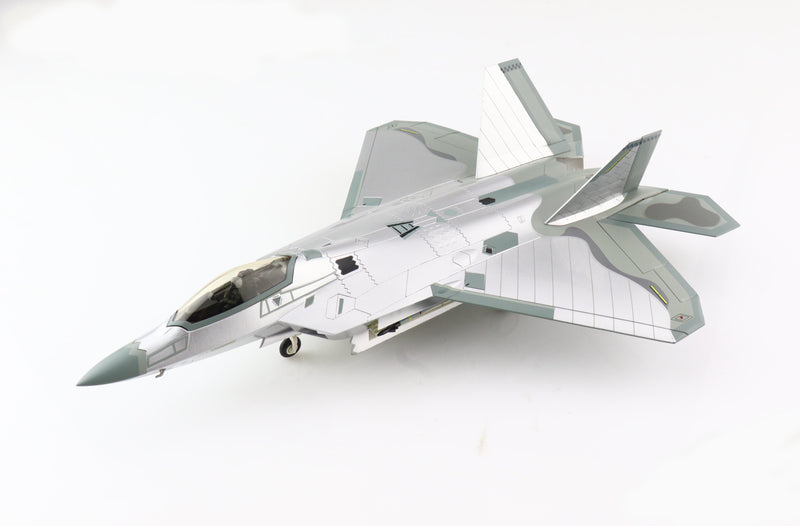 Lockheed Martin F-22A Raptor, 422nd TES “Mirror Paint Finish” 2021, 1:72 Scale Diecast Model