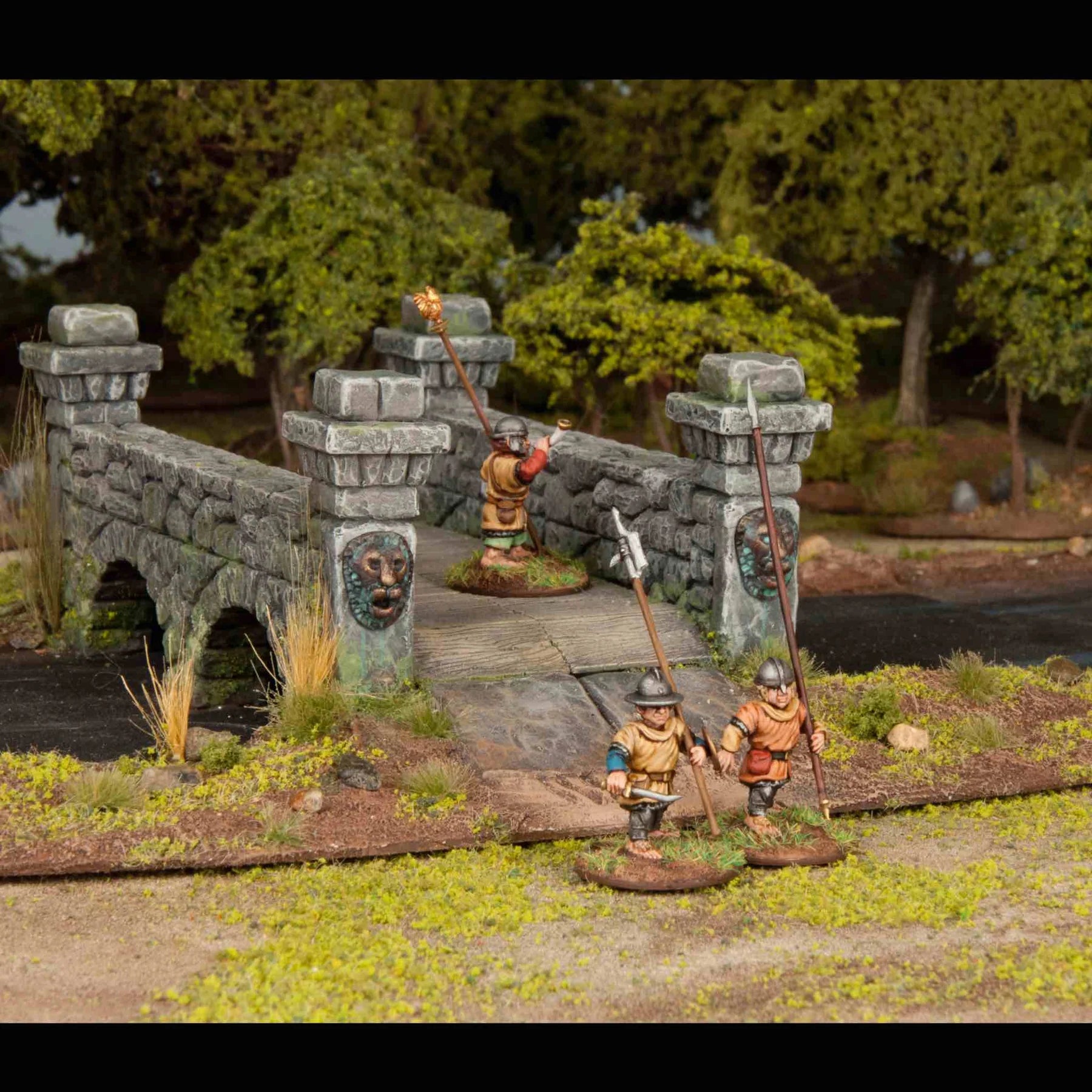 Halfling Militia, 28 mm Scale Model Plastic Figures Diorama Example