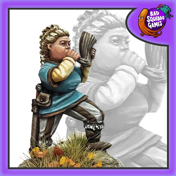 Inga Shieldmaiden Musician 28 mm Scale Model Metal Figure