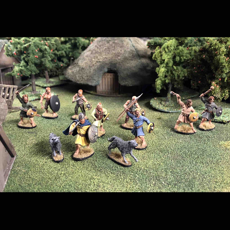 Dark Age Irish Warriors, 28 mm Scale Model Plastic Figures