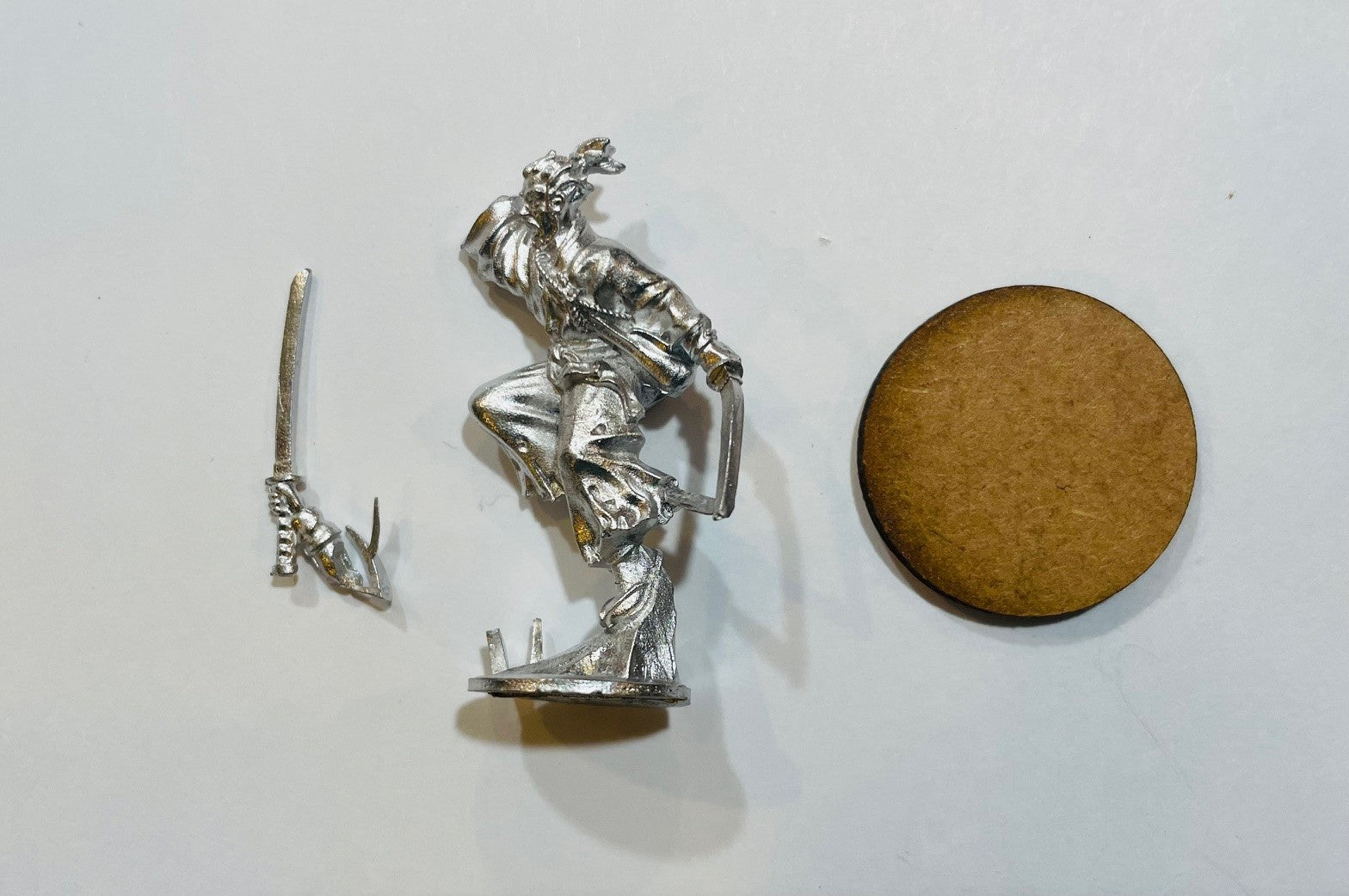 Test of Honour Miyamoto Musashi 28 mm Scale Metal Figure & Base