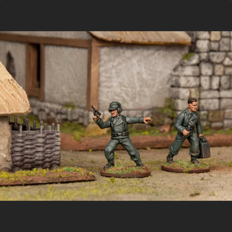 Panzer Lehr Division, 28 mm Scale Model Plastic Figures Close Up