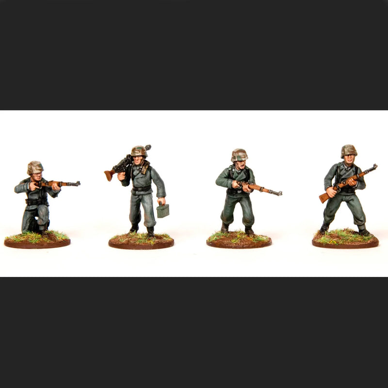 Panzer Lehr Division, 28 mm Scale Model Plastic Figures 4 Additional Poses