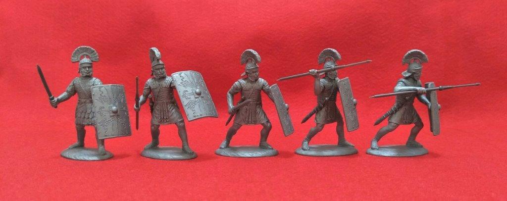 Early Imperial Roman Legionaries (Legio III Gallica), 60 mm (1/30) Scale Plastic Figures Side View