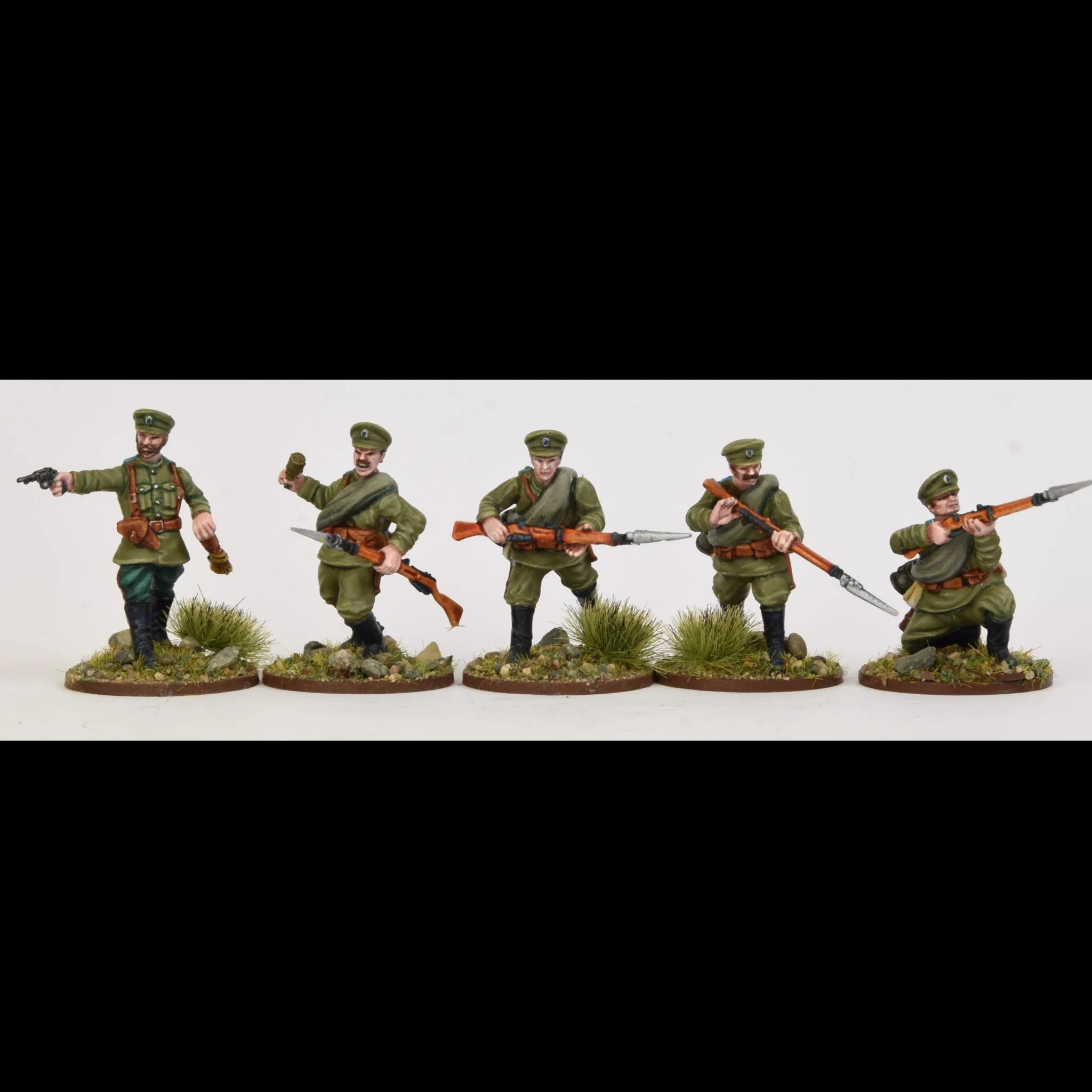 Russian Infantry (1914-1918), 28 mm Scale Model Plastic Figures Whites