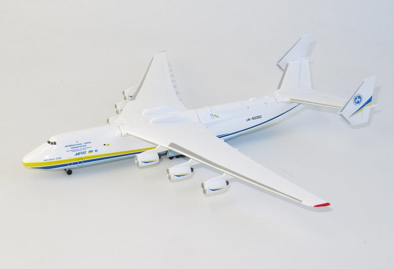 Antonov An-225 Mriya Antonov Airlines UR-82060, 1/400 Scale Diecast Model Left Front View