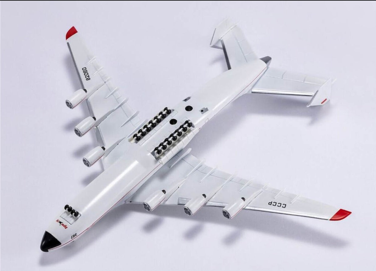 Antonov An-225 Mriya CCCP-82060 USSR, 1/400 Scale Diecast Model Bottom View