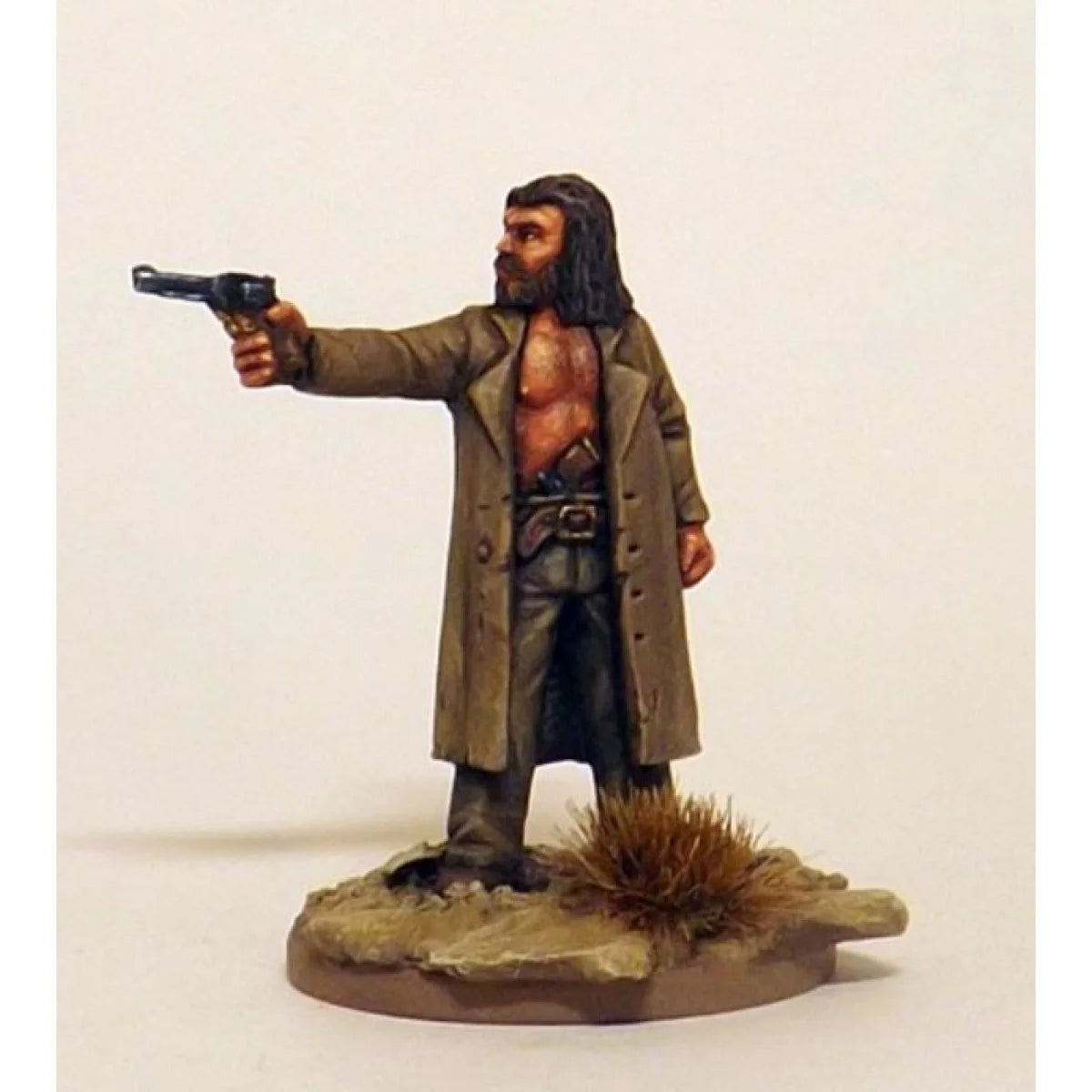 Close-up of 28mm Bushrangers miniatures from Dead Man’s Hand