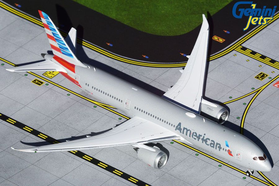 GeminiJets Boeing 787-9 American Airlines N825AA 1:400 Diecast Airplane Model