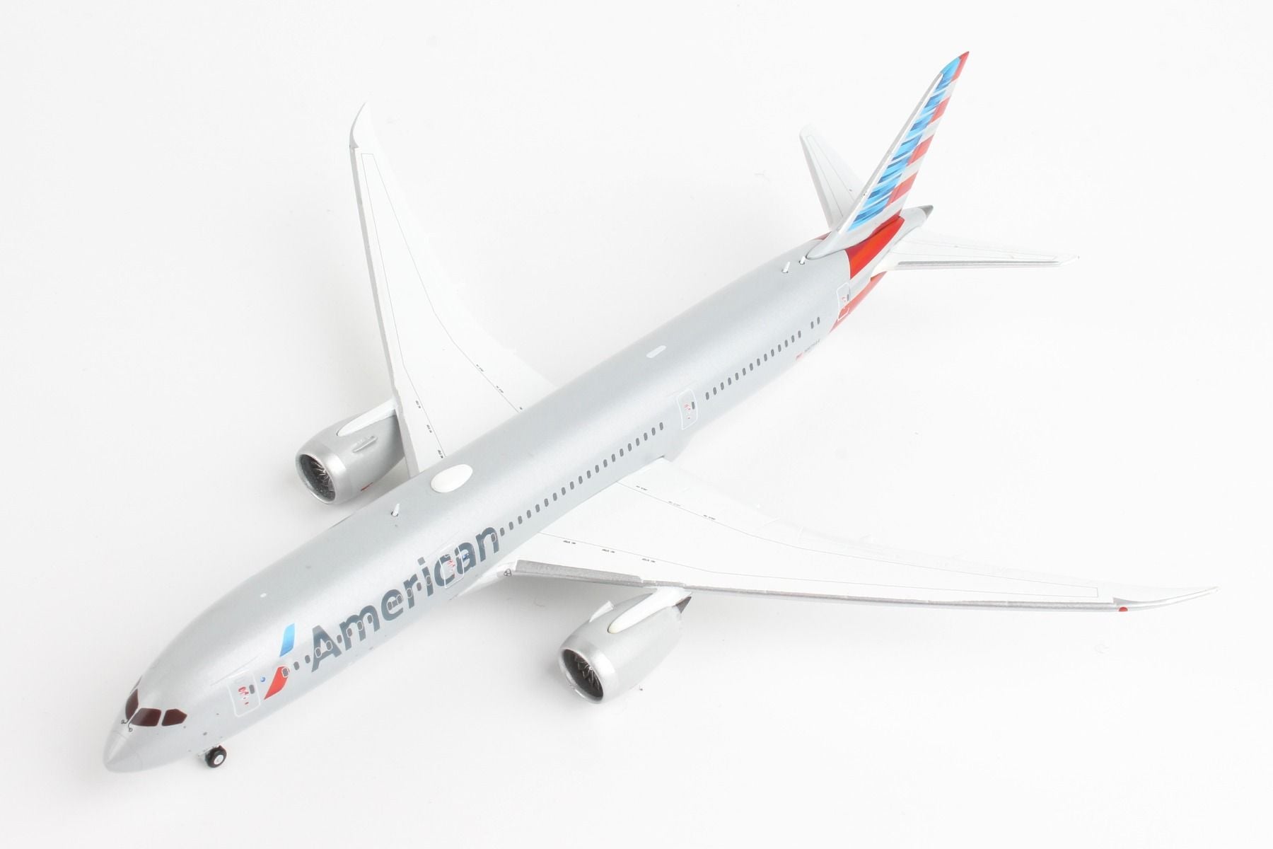 Top Left View GeminiJets Boeing 787-9 American Airlines N825AA 1:400 Diecast Model