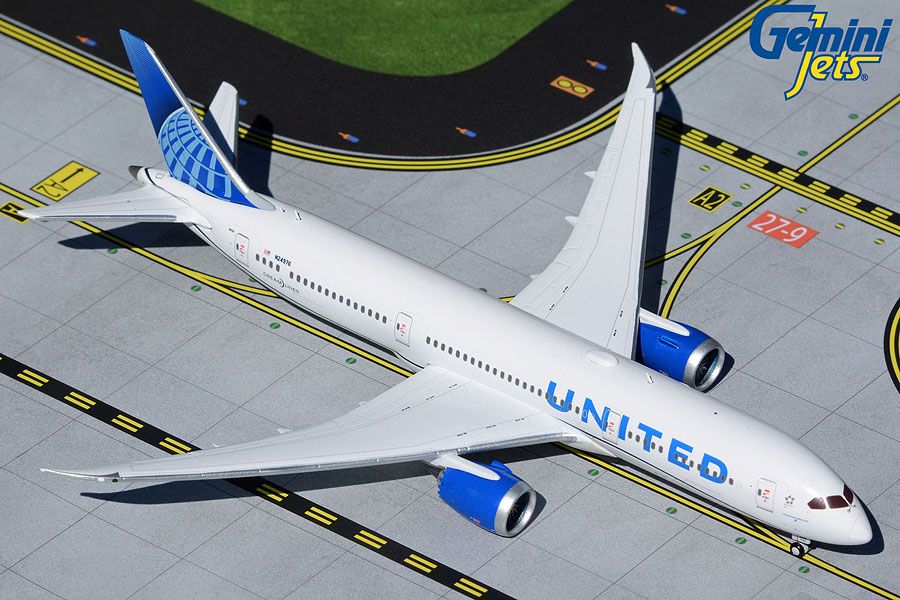 Gemini Jets | Boeing 787-9 United (N24976) 1:400 Scale Model