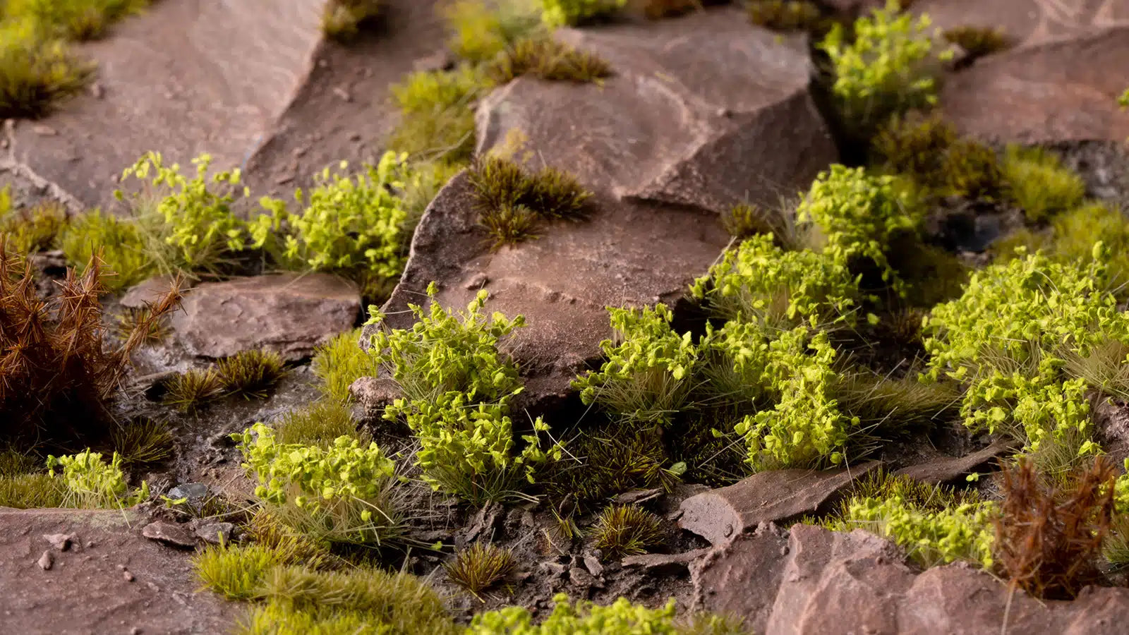 Green Shrubs 6mm Tuft Set Diorama Example