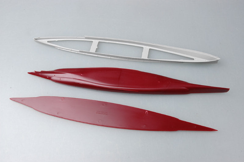 Slide-molded hull and deck components for Trumpeter HMS Renown